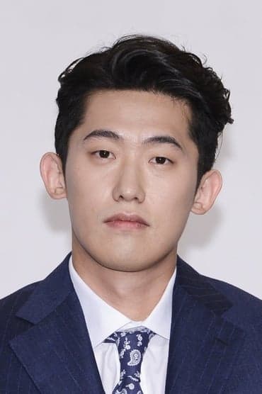 Professional headshot of Min Jin-woong