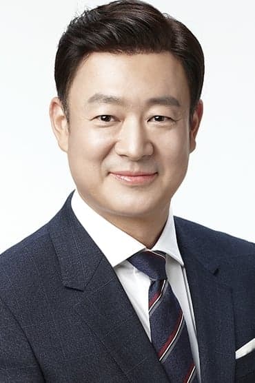 Professional headshot of Lee Jin-woo